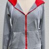 Áo hoodie dài tay có mũ