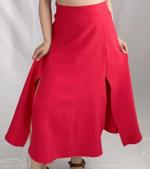 Chân váy midi xẻ tà